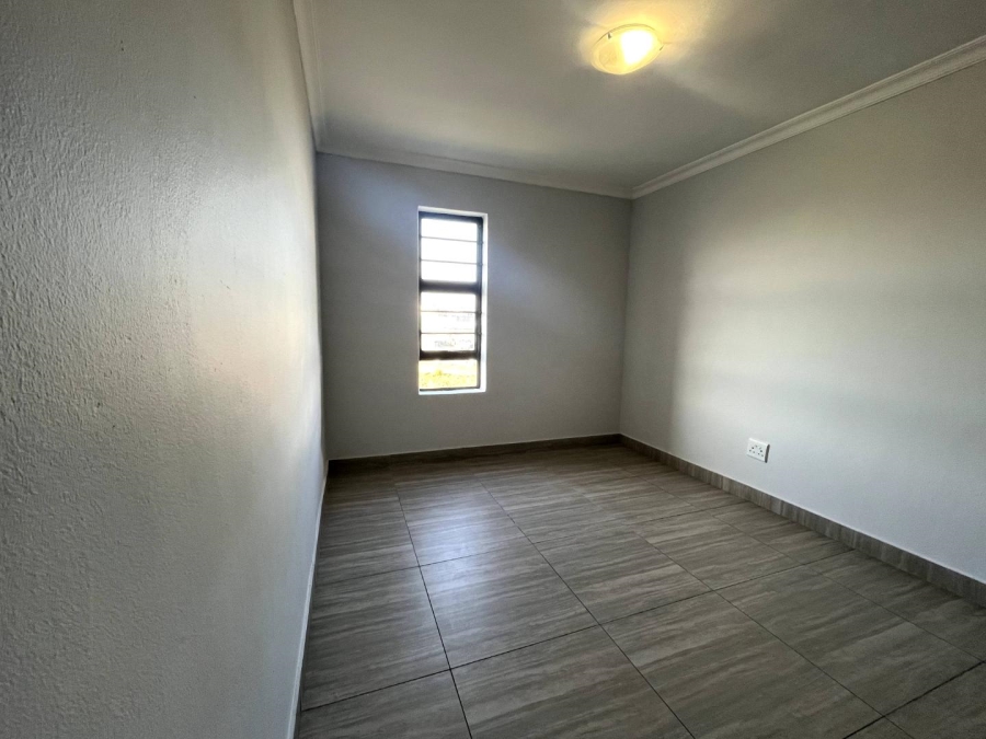 To Let 3 Bedroom Property for Rent in Parklands Western Cape